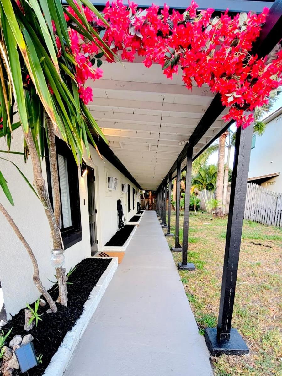 Beach Bungalows By The Sea 3 ココアビーチ エクステリア 写真