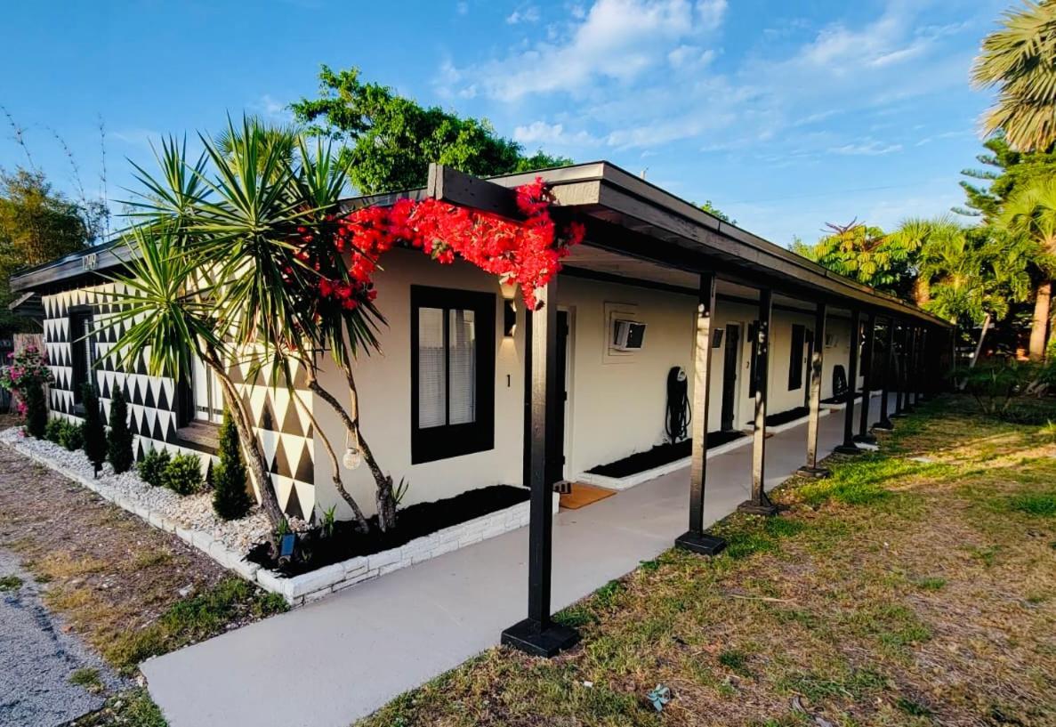 Beach Bungalows By The Sea 3 ココアビーチ エクステリア 写真